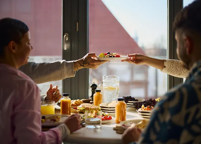 Center Garden Gates & Free Parking By Downtown Lägenhet