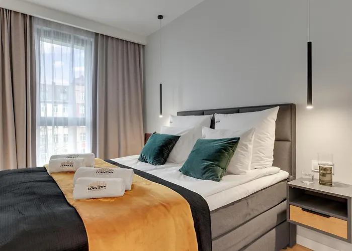 Center Garden Gates & Free Parking By Downtown Apartment